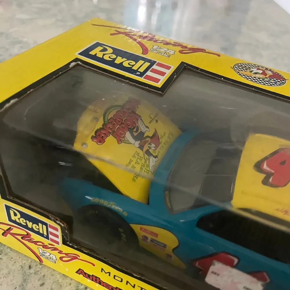 Revell Racing Wally Dallenbach #46 Woody Woodpecker Chevy Monte Carlo 1:24 NIB
